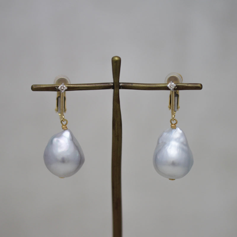 白蝶バロックパール イヤリング