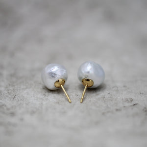 11mm 白蝶バロックパール ピアス