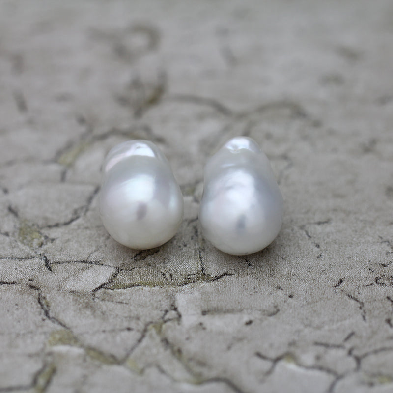 12mm 白蝶バロックパール ピアス
