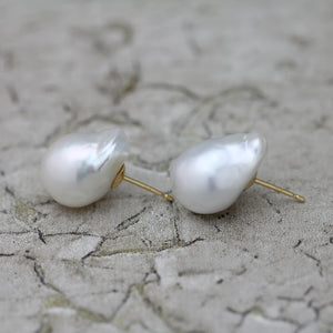 12mm 白蝶バロックパール ピアス