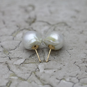 13mm 白蝶バロックパール ピアス