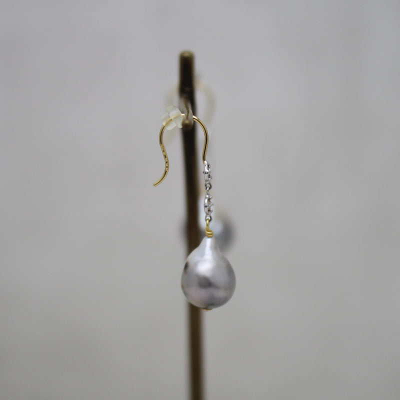 10mm 黒蝶バロックパール フックピアス