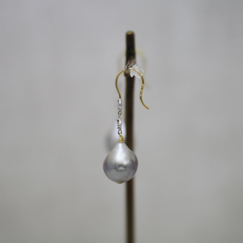 10mm 黒蝶バロックパール フックピアス