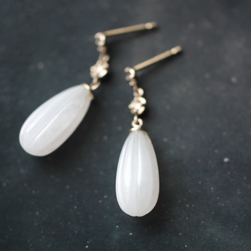 白翡翠×ダイヤモンド ピアス