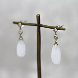 白翡翠×ダイヤモンド ピアス