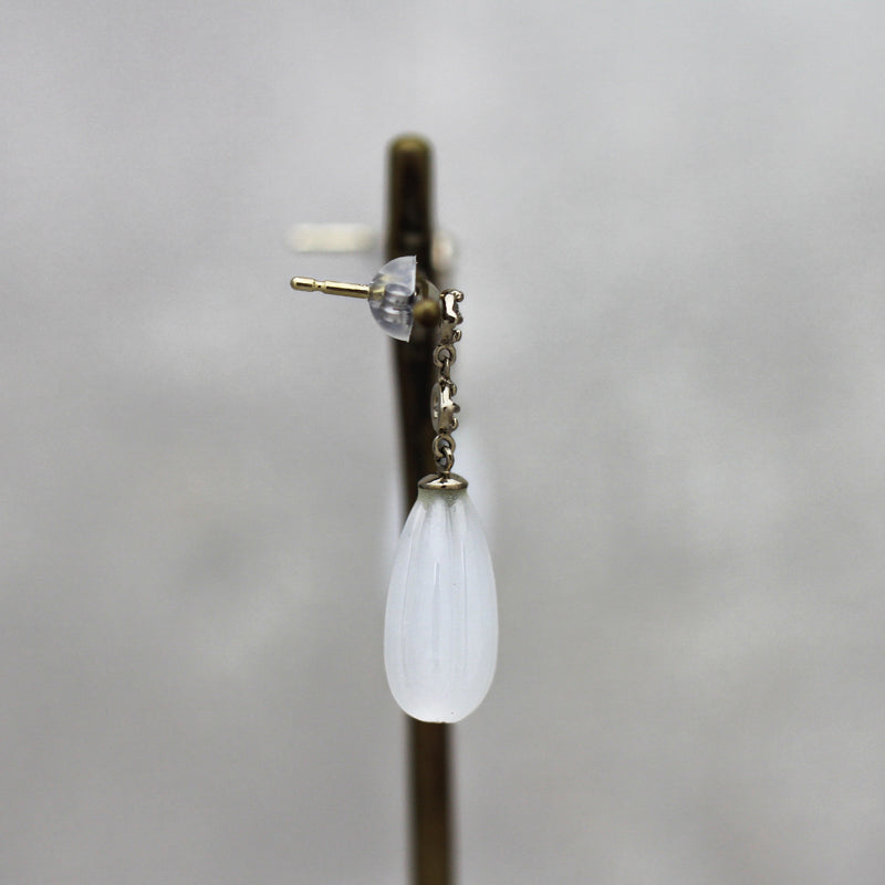 白翡翠×ダイヤモンド ピアス