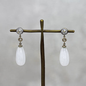 白翡翠×ダイヤモンド ピアス