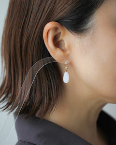 白翡翠×ダイヤモンド ピアス