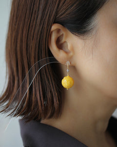 琥珀 × ダイヤモンド フックピアス