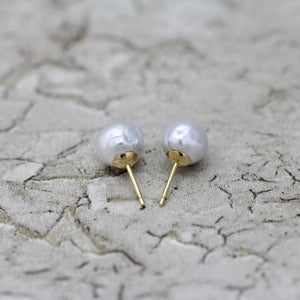 9mm 白蝶バロックパール ピアス