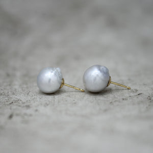 11mm 白蝶バロックパール ピアス