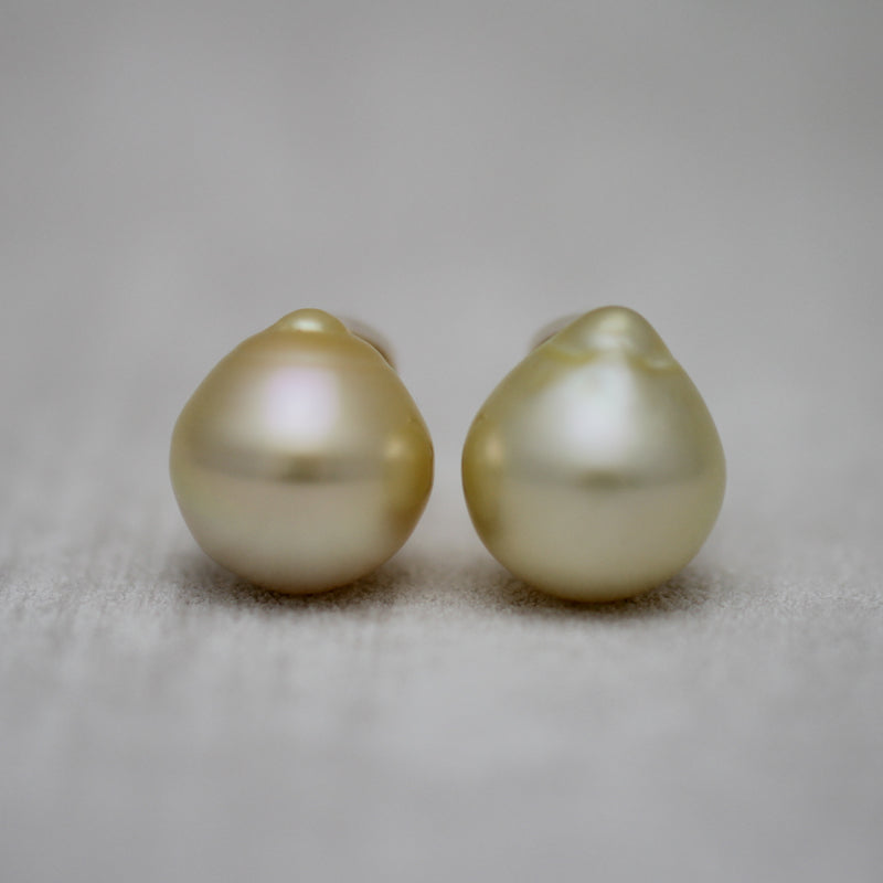 15mm 白蝶バロックパール ピアス