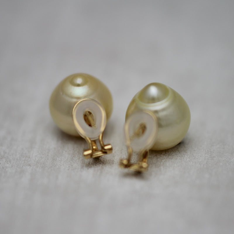 15mm 白蝶バロックパール ピアス