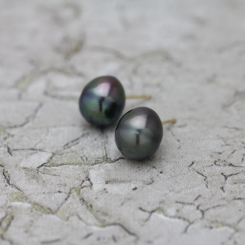 11mm　黒蝶バロックパール ピアス