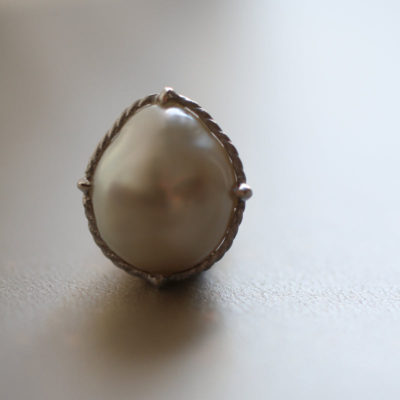 白蝶バロックパール ブローチ