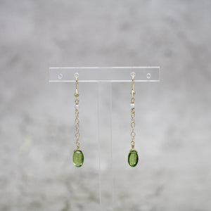 ペリドット ピアス
