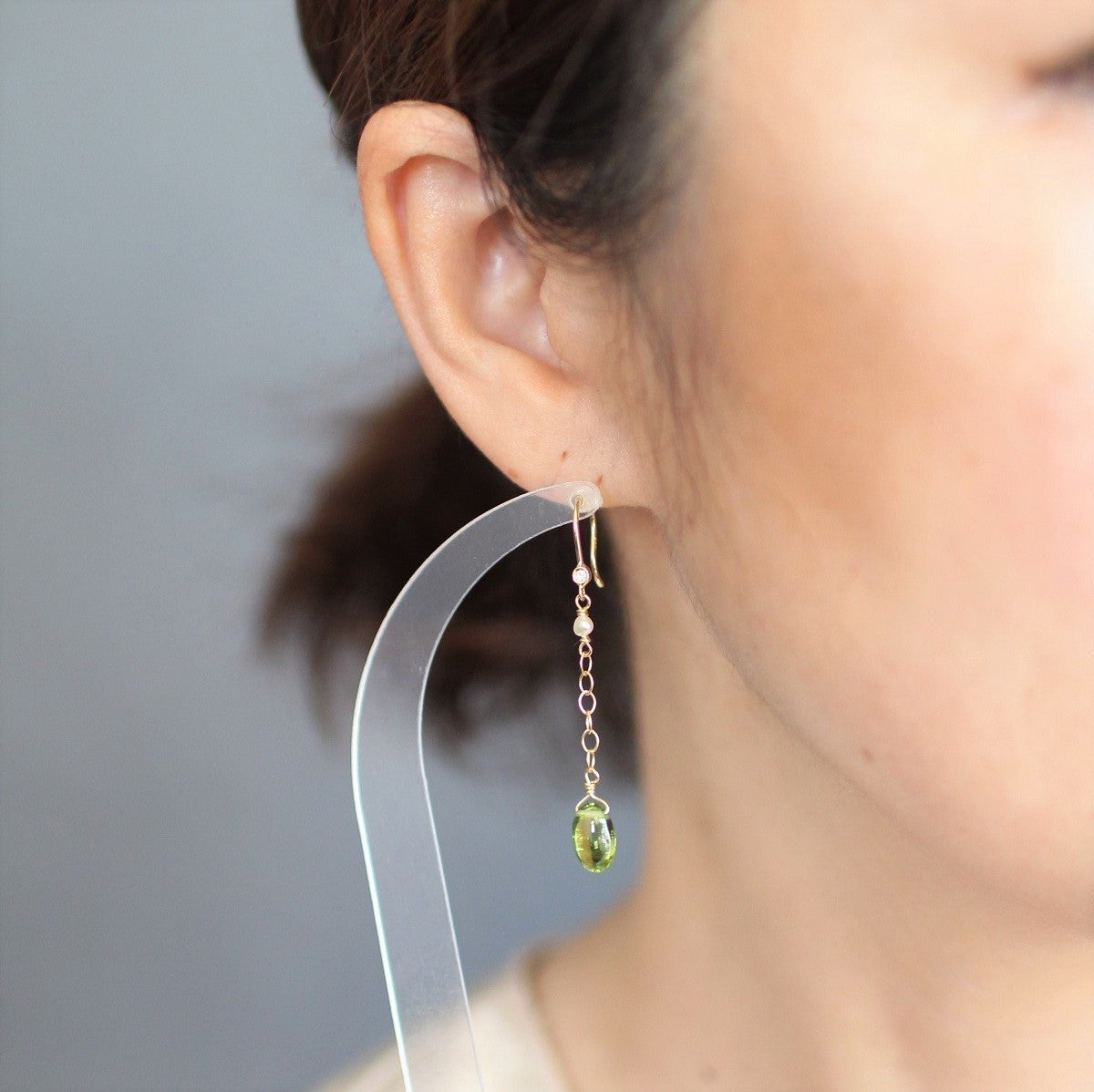 ペリドット ピアス