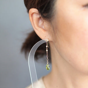 ペリドット ピアス