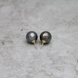 13mm 黒蝶バロックパール ピアス